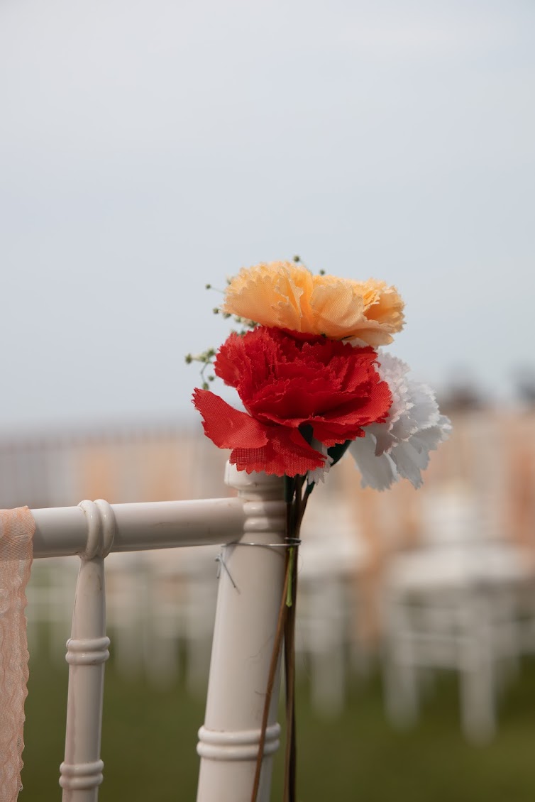Contemporary wedding styling